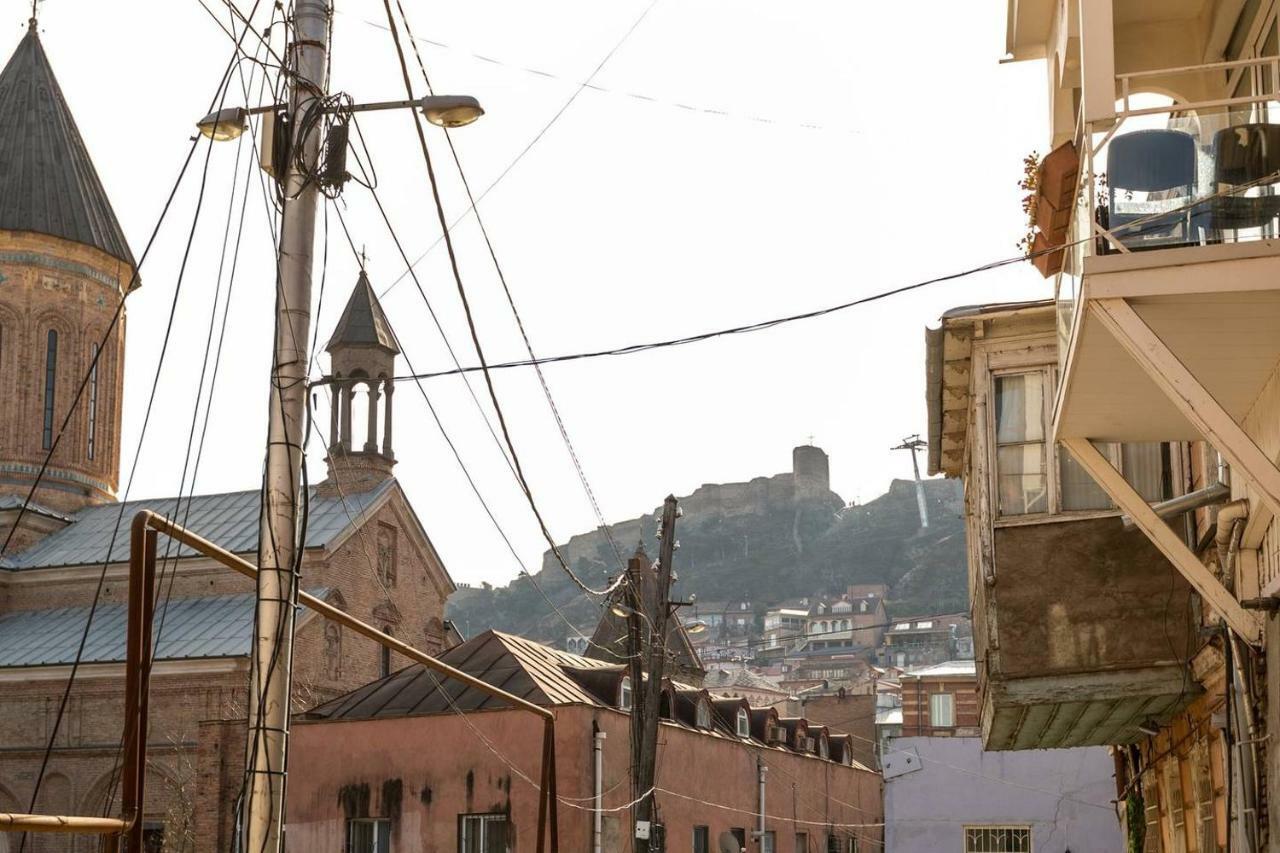 Wehost Stylish Apartment In Old Tbilisi Eksteriør bilde